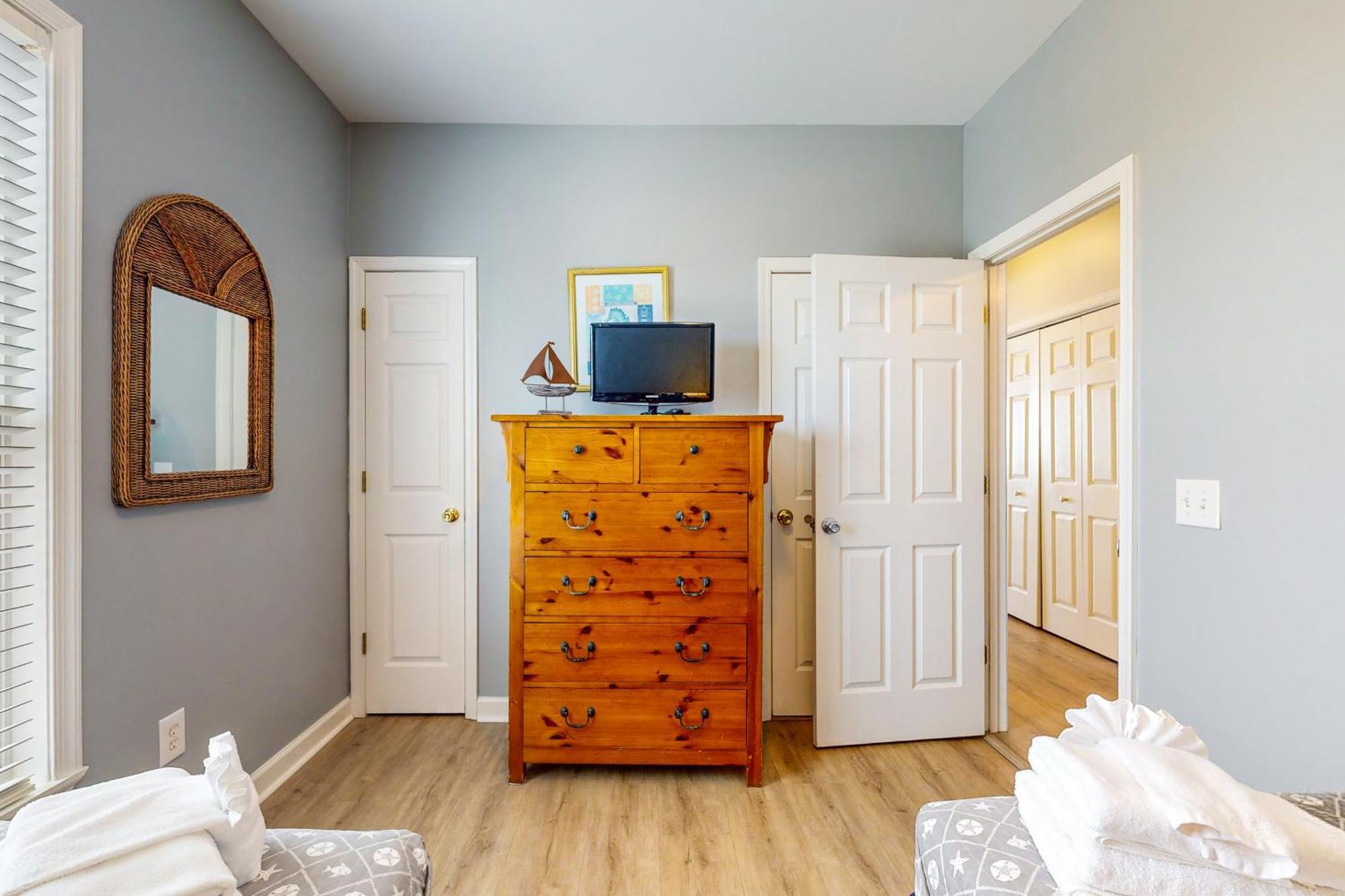 Seaside Condos Folly Beach Room photo
