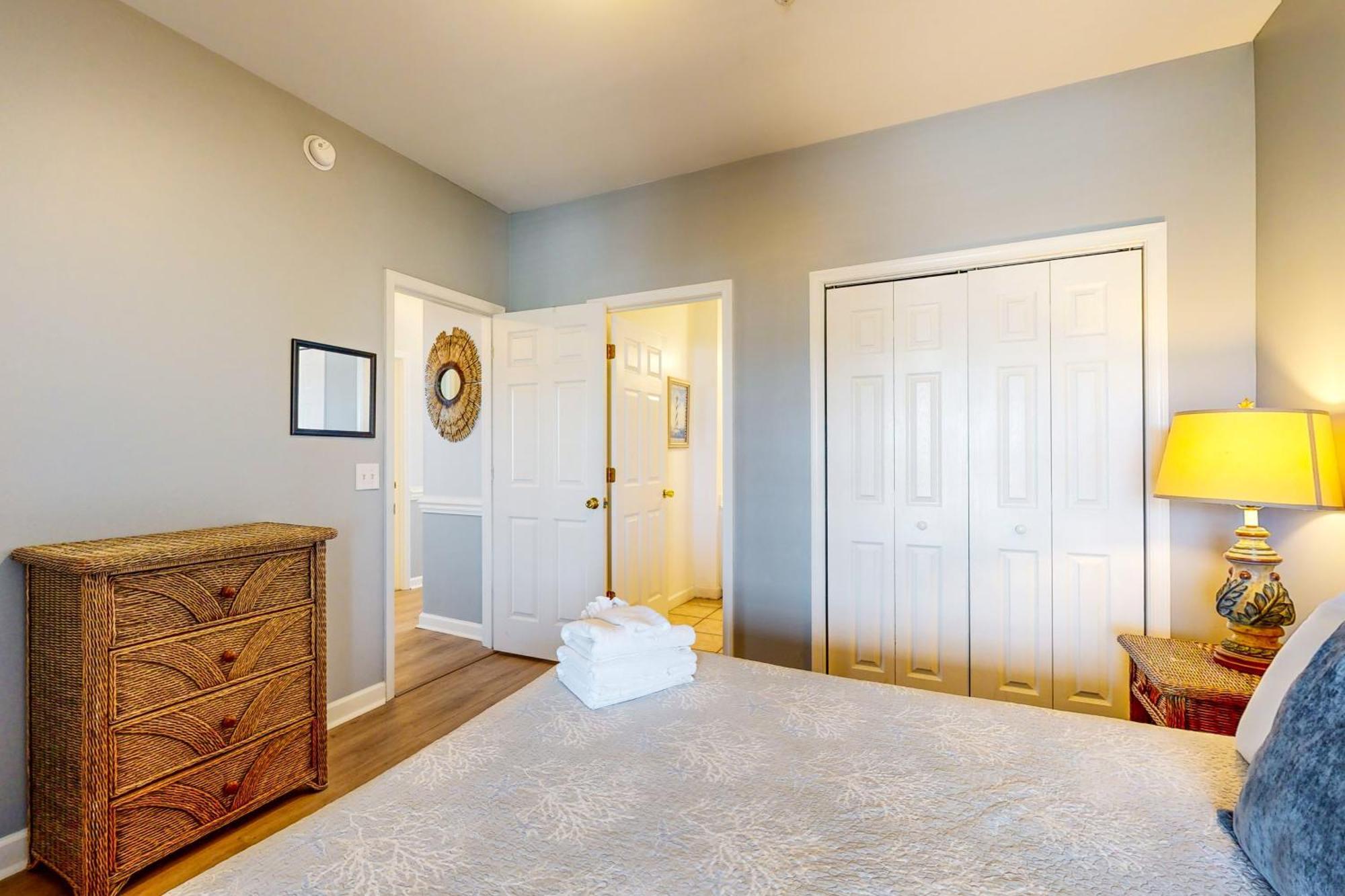 Seaside Condos Folly Beach Room photo